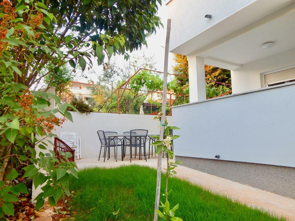 Apartments Mira Пула Екстериор снимка
