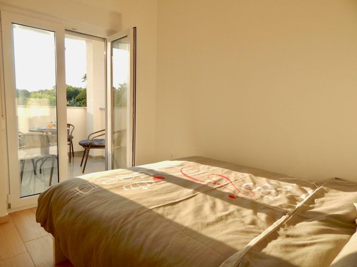 Apartments Mira Пула Екстериор снимка