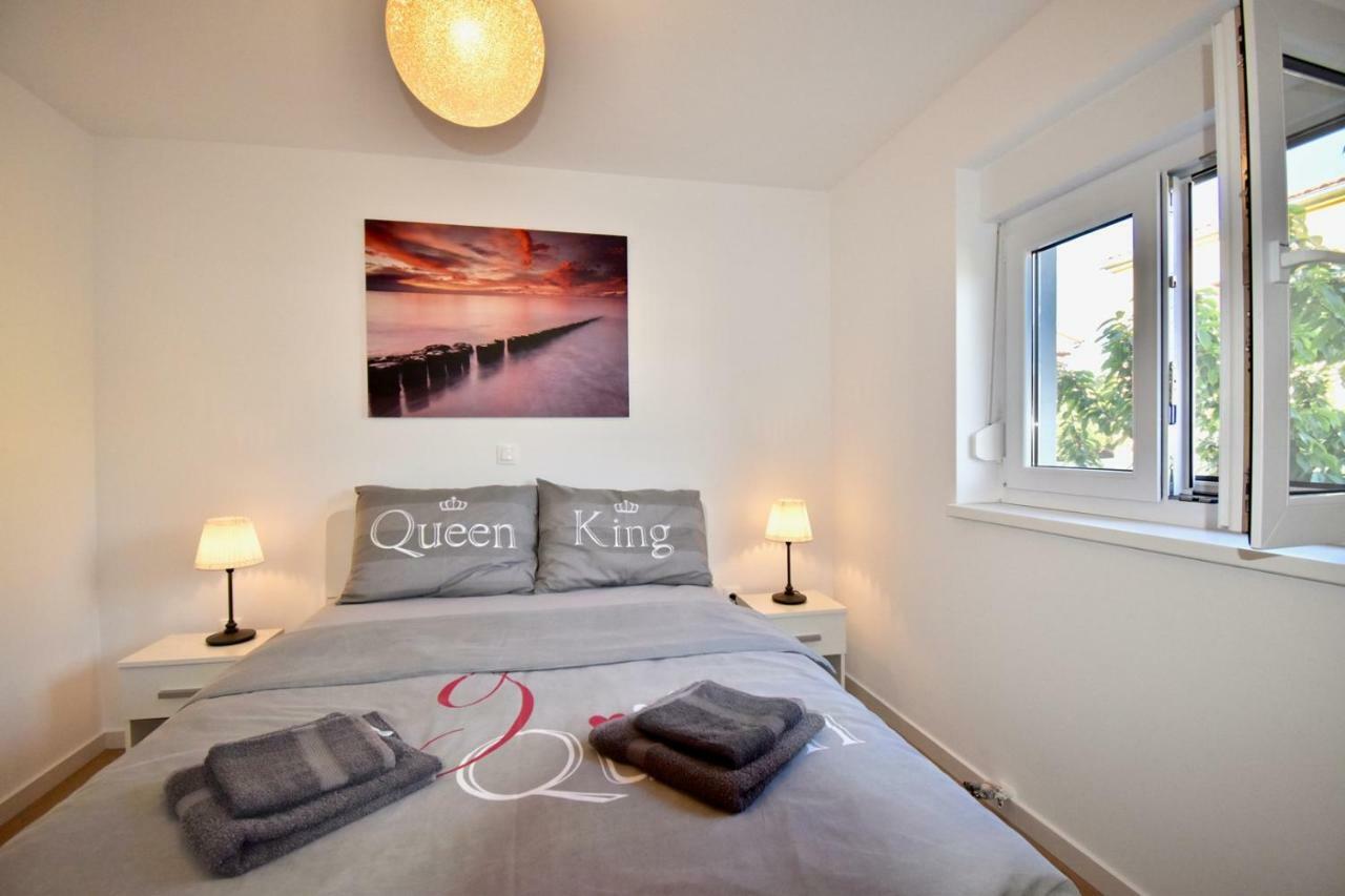 Apartments Mira Пула Екстериор снимка