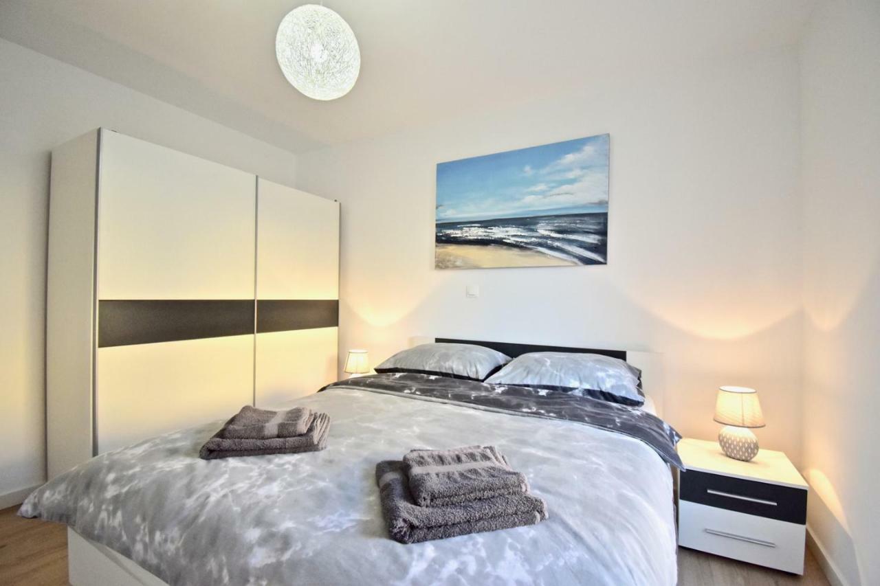Apartments Mira Пула Екстериор снимка