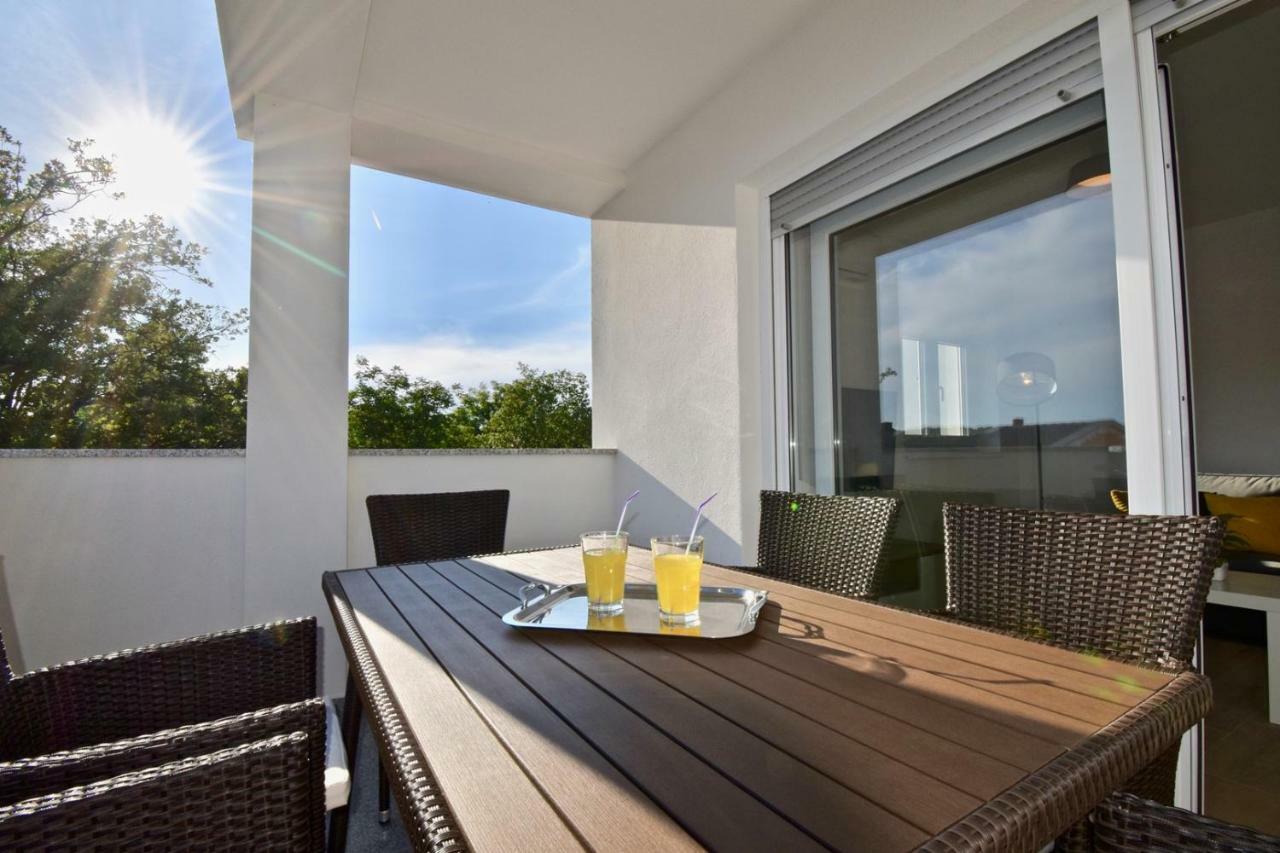 Apartments Mira Пула Екстериор снимка