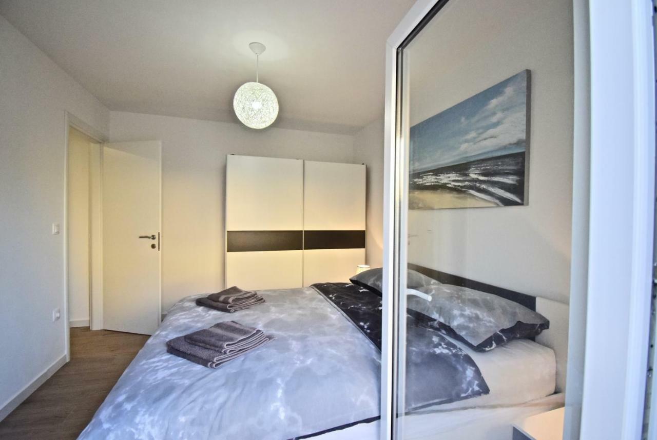Apartments Mira Пула Екстериор снимка